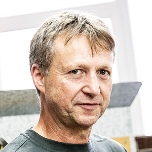 Head of Shipping Department: Jürgen Seif