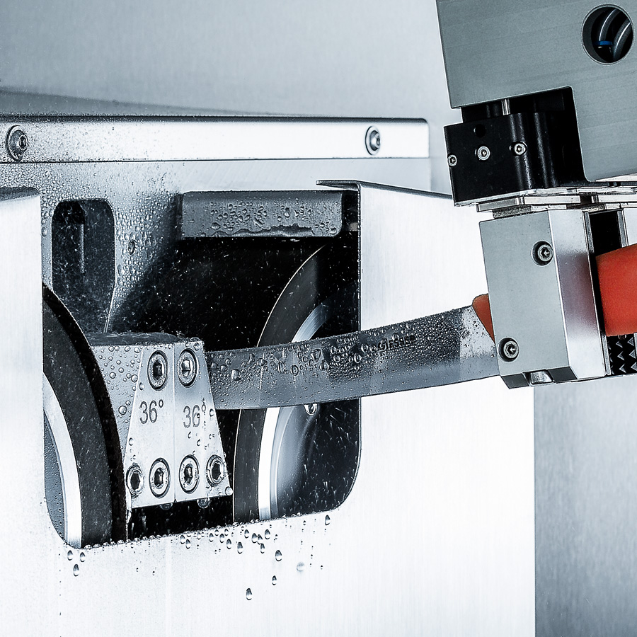 Sharpening hand knives fully automatically E 50 R | E 50 RT Sharpening hand knives fully automatically E 50 R | E 50 RT