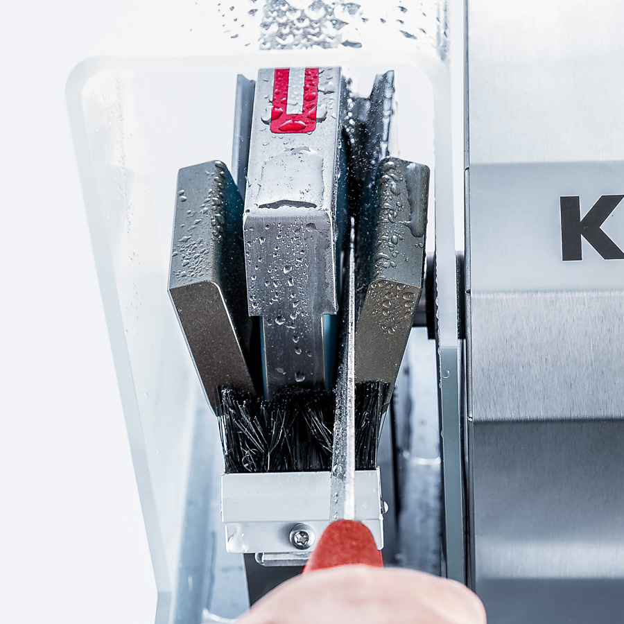 Sharpening hand knives on wet-grinding wheel Sharpening hand knives on wet-grinding wheel
