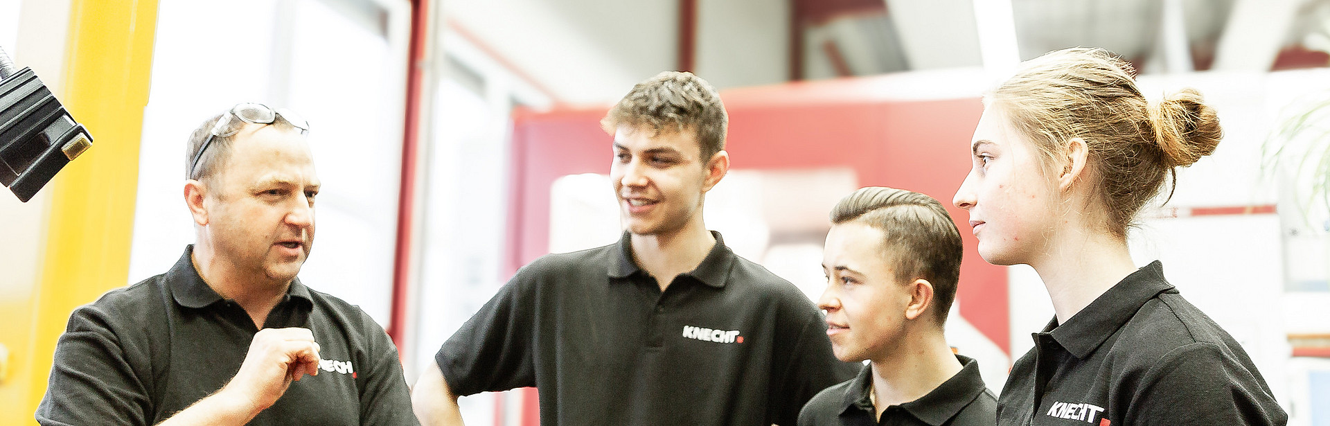 Ausbildung bei KNECHT Ausbildung bei KNECHT