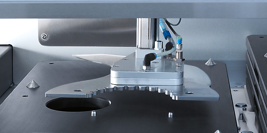 Automatische Schleif- und Poliermaschine B 600