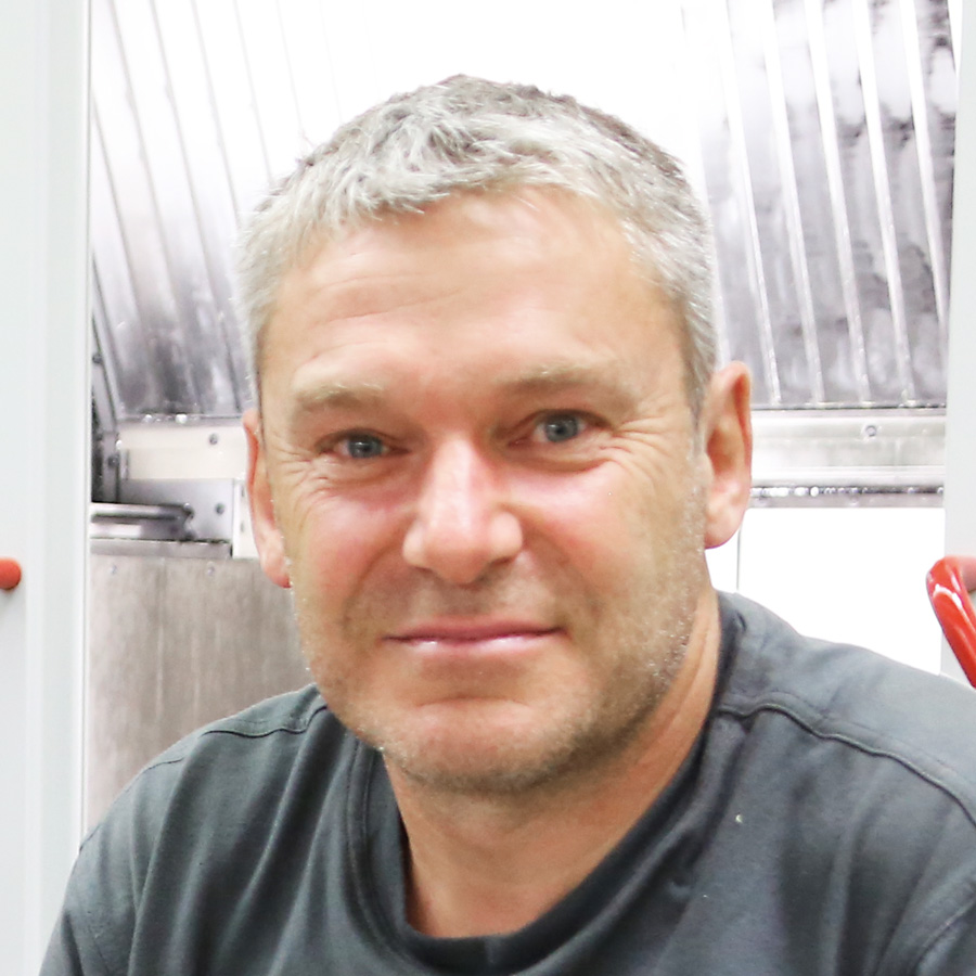 CNC ­machining centers & ­production: Markus Renz
